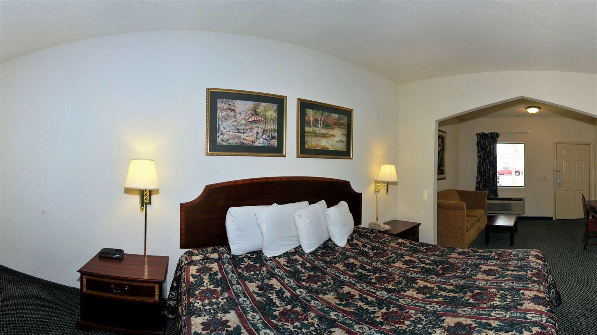 Fairview Suites בליית'וויל מראה חיצוני תמונה